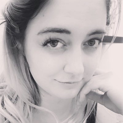 Profile Picture of Ashley Barron (@ashbar89) on Twitter