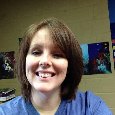 Profile Picture of Michelle Sturm (@shelle3511) on Twitter