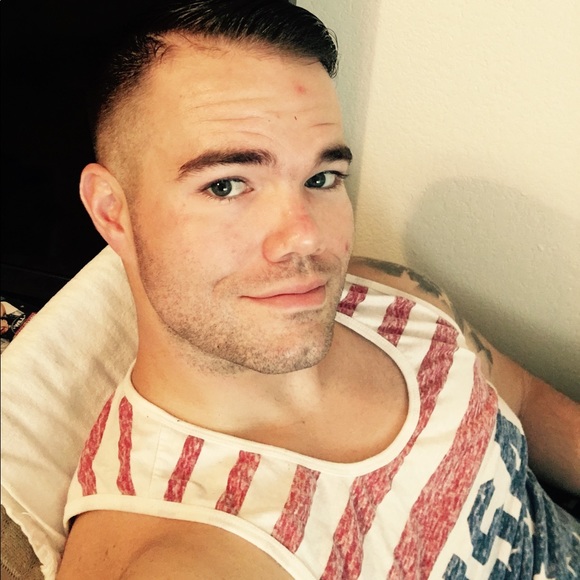 Profile Picture of Jonathan Haislip (@jonathanhaislip) on Poshmark