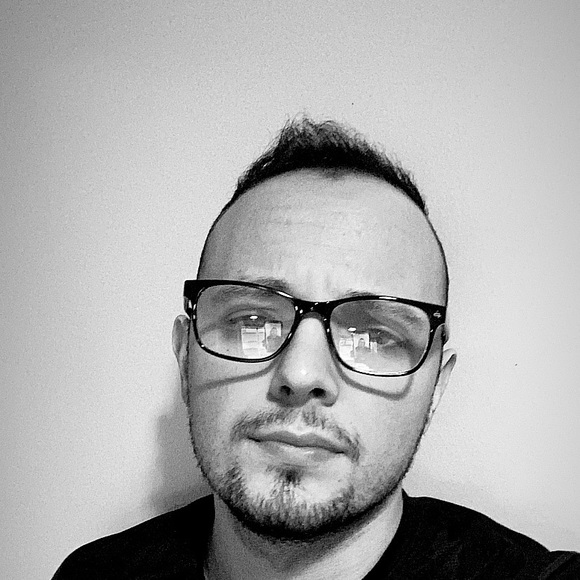 Henrik Jurcsak - Poshmark Profile Picture of Henrik Jurcsak (@henrikjurcsak) on Poshmark