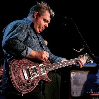 Profile Picture of Eddie H (@EddieHMusic) on Twitter