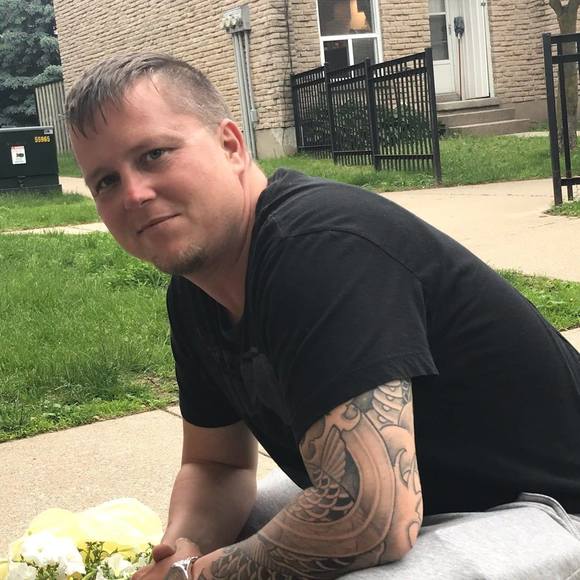 Profile Picture of Tim Bagot (@timbagot) on Poshmark