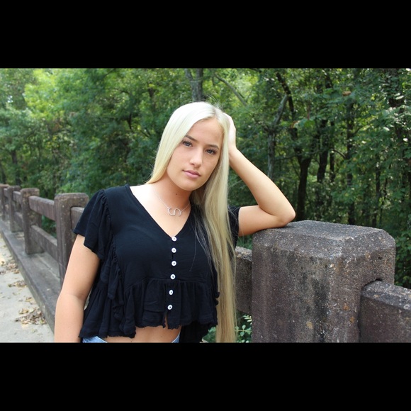 Profile Picture of Skyler Sirmans (@skylersirmans1) on Poshmark