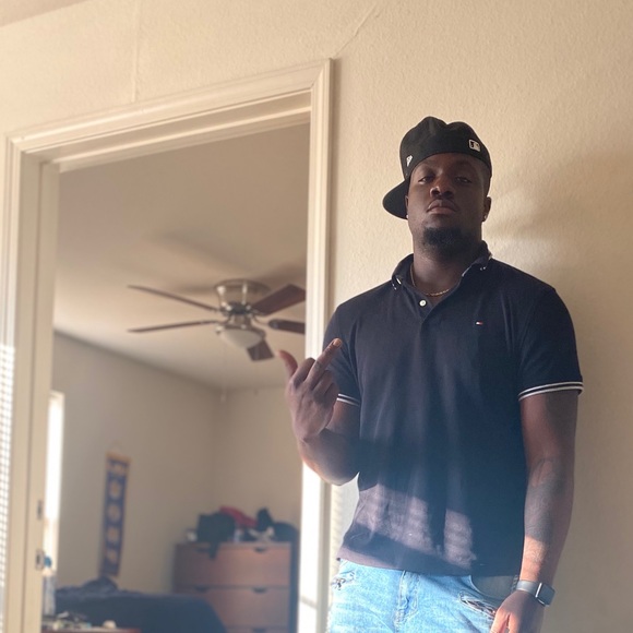 Profile Picture of Alexander Lee (@adamlee1010) on Poshmark