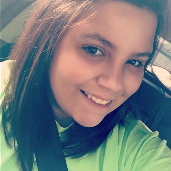 Profile Picture of Maryjo Tucker (@mj91595) on Poshmark