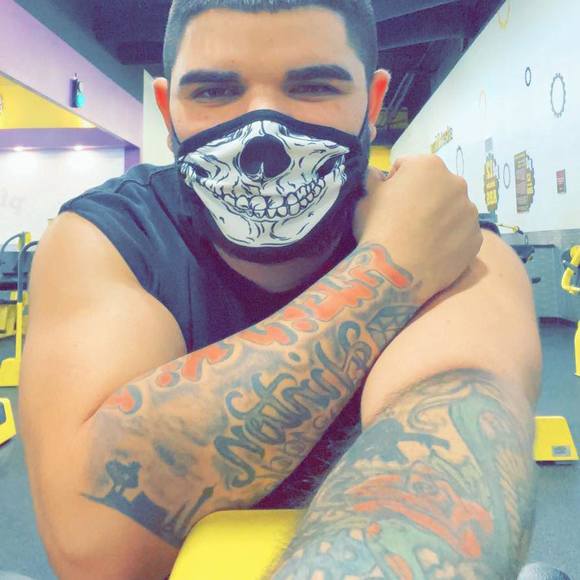 Profile Picture of Patrick Hinton (@vegas702king) on Poshmark