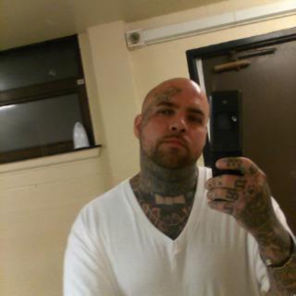Profile Picture of Nicholas Gordon (@nickyraylene88) on Poshmark