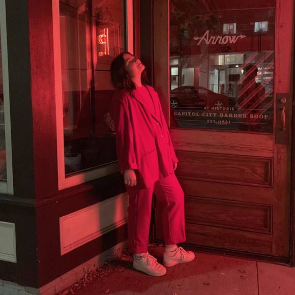 Profile Picture of Stephanie Shrager (@stephanista408) on Poshmark