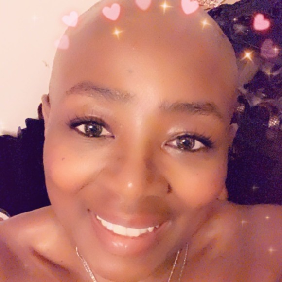 Profile Picture of Mina Murray-davis (@minamd123) on Poshmark