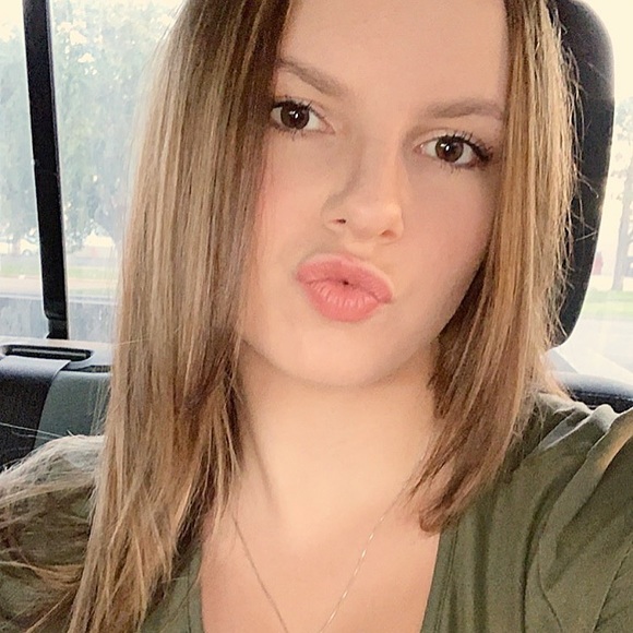 Profile Picture of Kayla Schassburger (@schassy19) on Poshmark