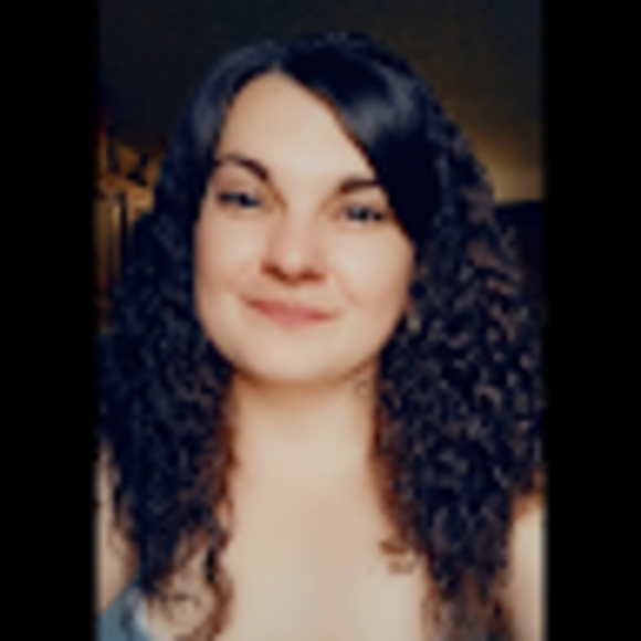 Profile Picture of Rosie Hilger (@rosiehilger23) on Poshmark