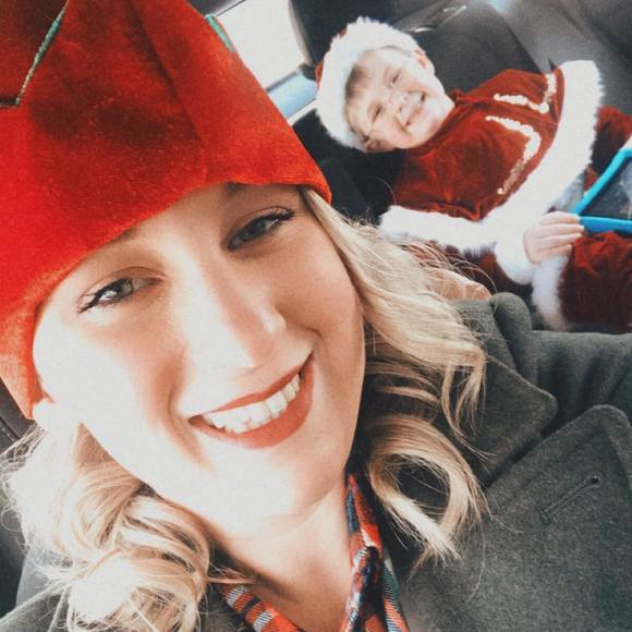 Profile Picture of Leah Hayworth (@bubbles0689) on Poshmark