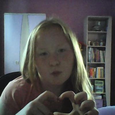 Profile Picture of Julia Malec (@JuliaJulia362) on Twitter