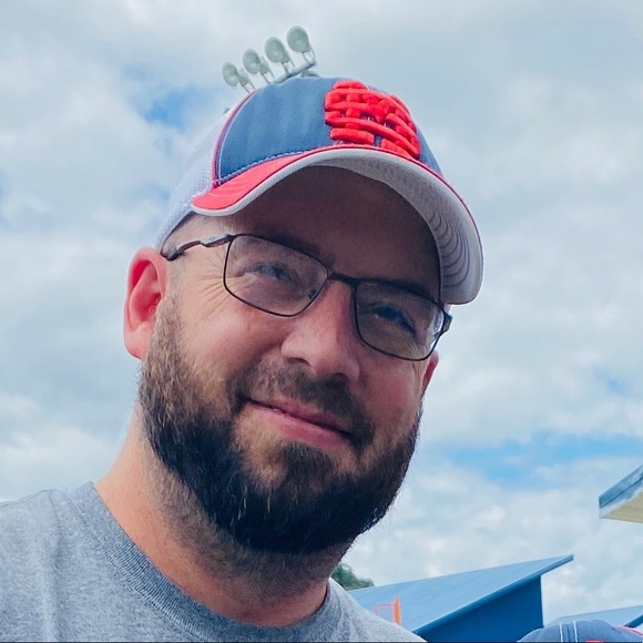 Profile Picture of James Beafore (@jbba4) on Poshmark