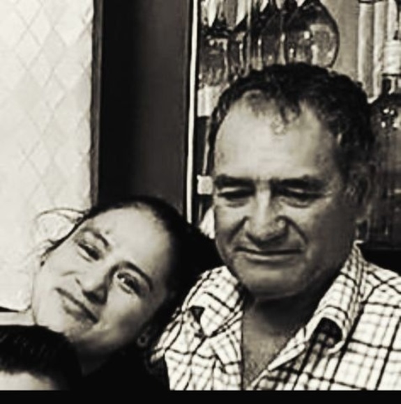 Profile Picture of Julia Garnica (@yuligarni08) on Poshmark