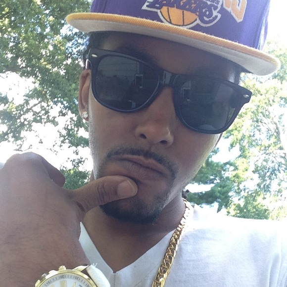 Profile Picture of Bryan Alexander (@bezaka2fresh) on Poshmark