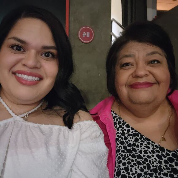 Profile Picture of Sylvia Silvas (@sylvia_silvas) on Poshmark