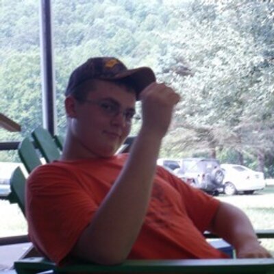 Profile Picture of Jeff Logan Curran (@lax_bro_72) on Twitter