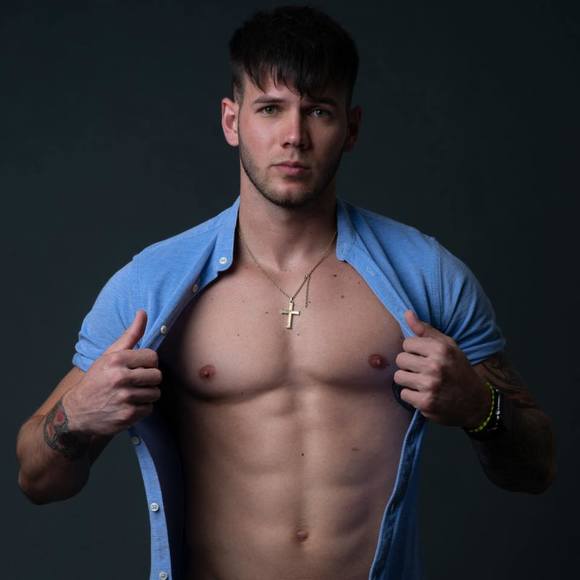 Profile Picture of Alberto Tamayo (@uprettyboy) on Poshmark