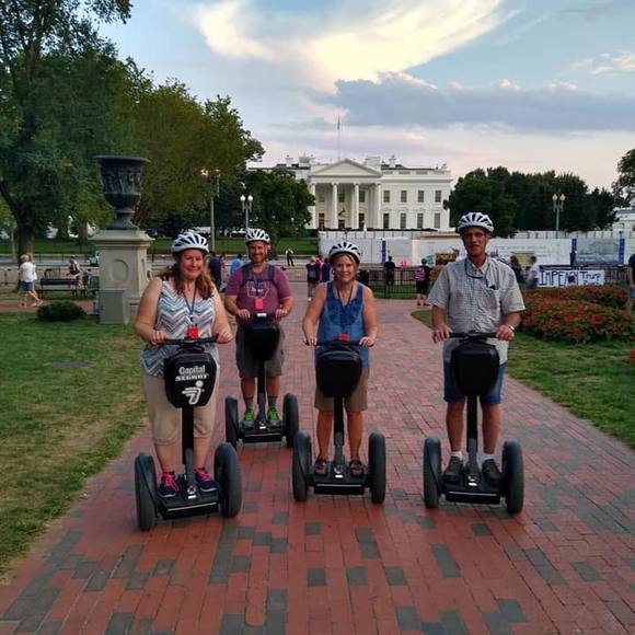 Profile Picture of Cathy Klein (@cathysklein) on Poshmark