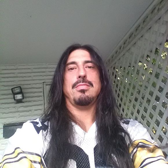 Profile Picture of Richard Antonucci (@r_antonucci) on Poshmark