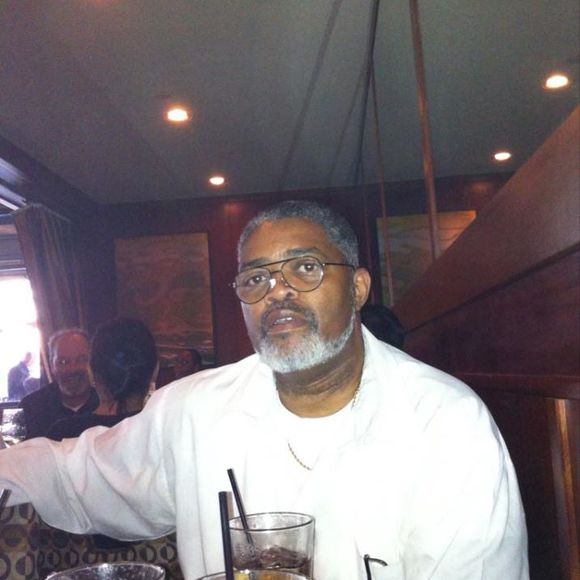 Profile Picture of Clarence James (@clarencejame109) on Poshmark