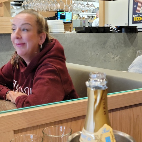 Profile Picture of Natasha Zymirski (@nzymirski) on Poshmark