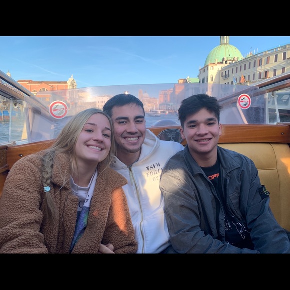 Profile Picture of Christopher Smiley (@rcsmiley806) on Poshmark