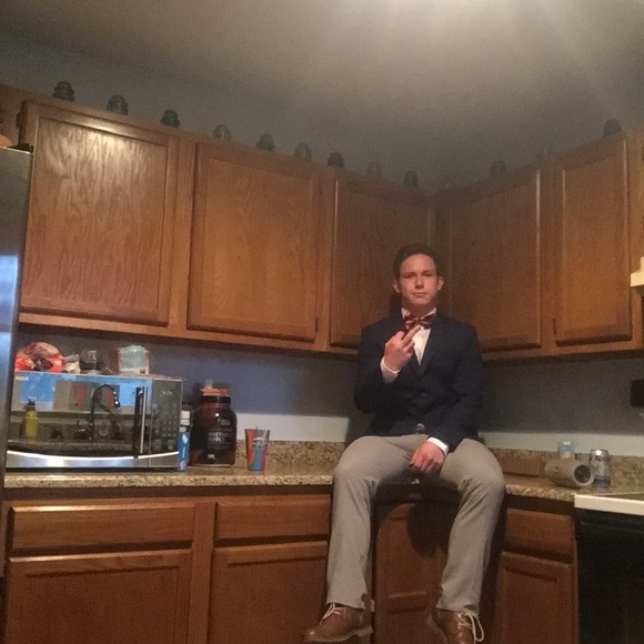Profile Picture of Ben Hopper (@hopper23ben) on Poshmark
