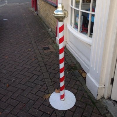 Profile Picture of Dexter's Barber Shop (@cjdexter2002) on Twitter