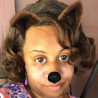 Profile Picture of IRIS SIMMONS (@Simplyluvable01) on Twitter