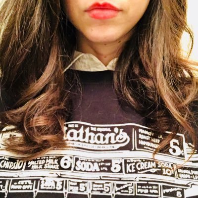 Profile Picture of Samantha Hacker (@suhmantics) on Twitter