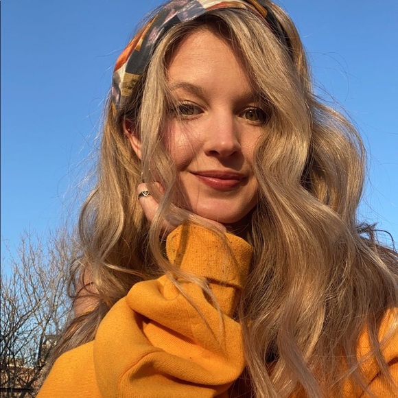 Profile Picture of Ashley Witkowski (@ashleywitko) on Poshmark