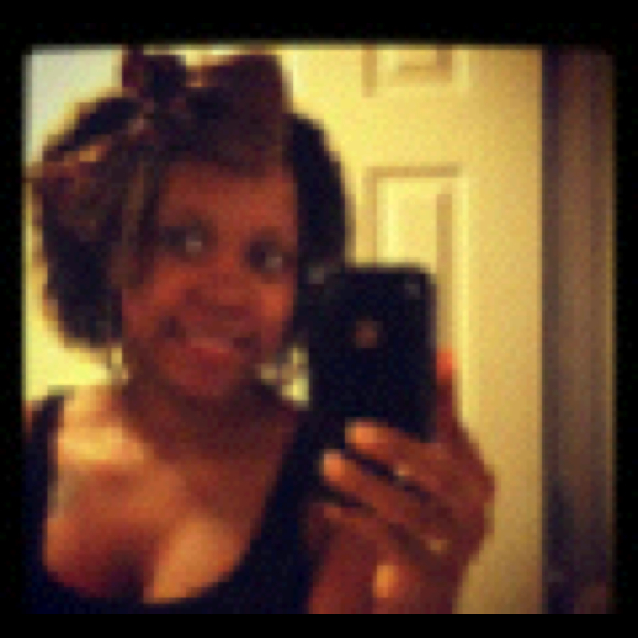 Profile Picture of Brittney Fountain (@heartme) on Poshmark