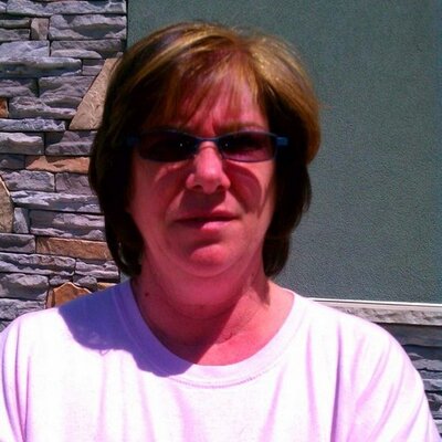 Profile Picture of Lisa Hazel Lapham (@LisaHazelLapham) on Twitter