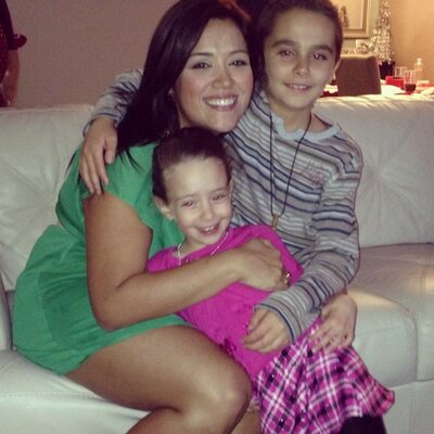 Profile Picture of Iris Campos (@irica19) on Twitter