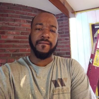 Profile Picture of Scully The Man (@Louis49035319) on Twitter