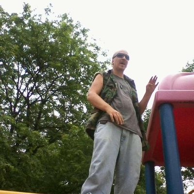 Profile Picture of Christopher Olin (@200Olin) on Twitter