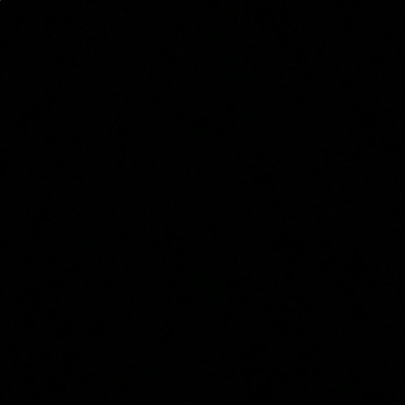 Profile Picture of Victoria Kopliner (@toriikop) on Poshmark