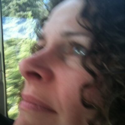 Profile Picture of Diana Wright (@stupikitty) on Twitter