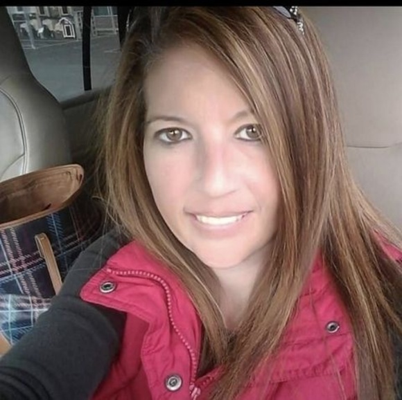 Profile Picture of Nora Campbell (@noramcampbell22) on Poshmark