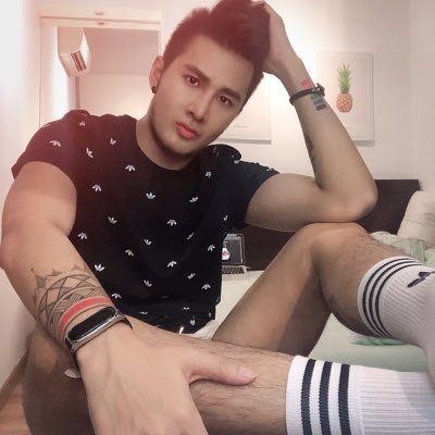 Profile Picture of Simon Hoang (@itscryshop) on Twitter