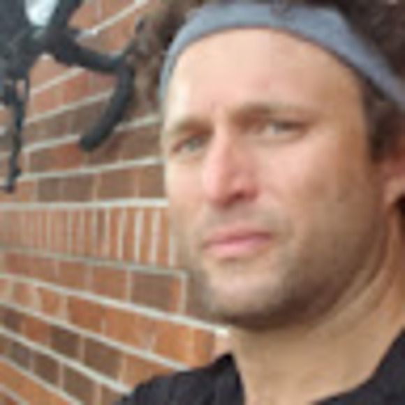 Profile Picture of Chad Levitt (@chadalevitt) on Poshmark