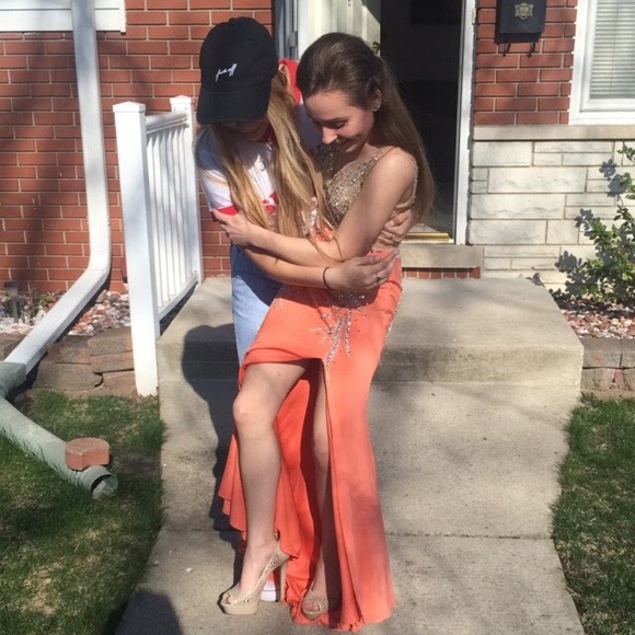 Profile Picture of Jennifer Marciniec (@jenm129) on Poshmark