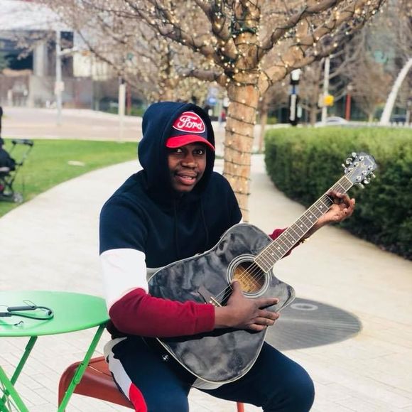 Profile Picture of Bebert Mukena (@bebertmukena) on Poshmark