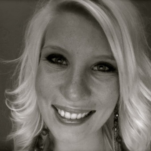 Profile Picture of Linnea Olofsson (@linnea66) on Poshmark