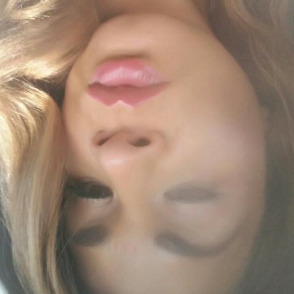 Profile Picture of Cristal Perez (@cristalp0510) on Poshmark