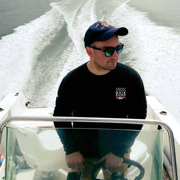 Profile Picture of Javier Quiñones (@jaqm1306) on Poshmark