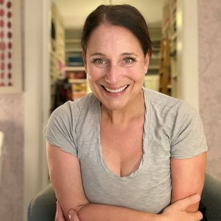 Profile Picture of Jennifer Weiner (@jenniferweinerwrites) on Instagram