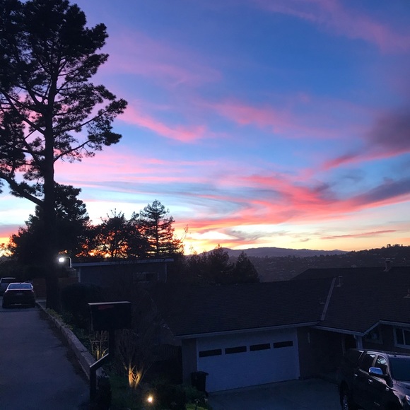 Anna Broido - Poshmark Profile Picture of Anna Broido (@annabroinana) on Poshmark